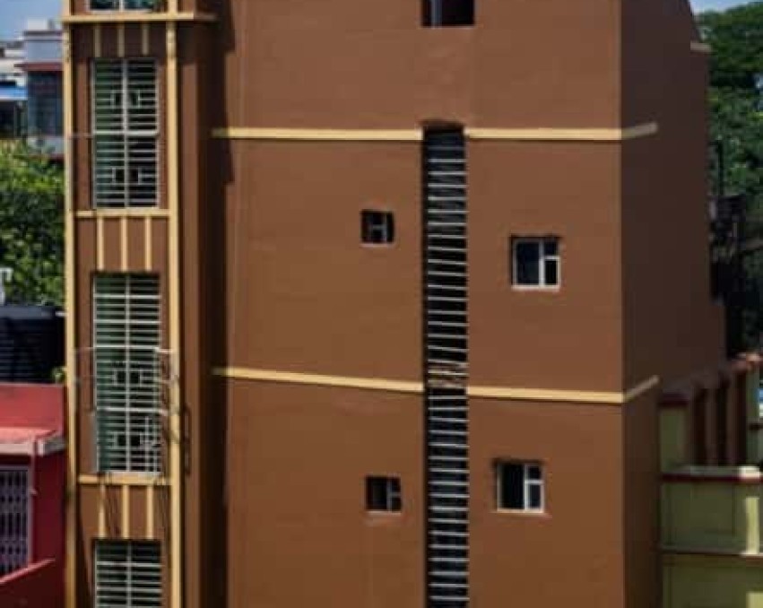 Ready to move 2 BHK Apartment for Sale in Gouri Apartment Sovabazar Kolkata