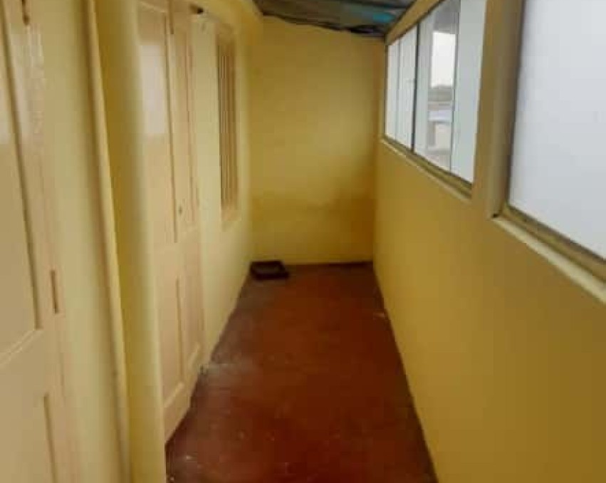 Ready to move 2 BHK Apartment for Sale in Gouri Apartment Sovabazar Kolkata