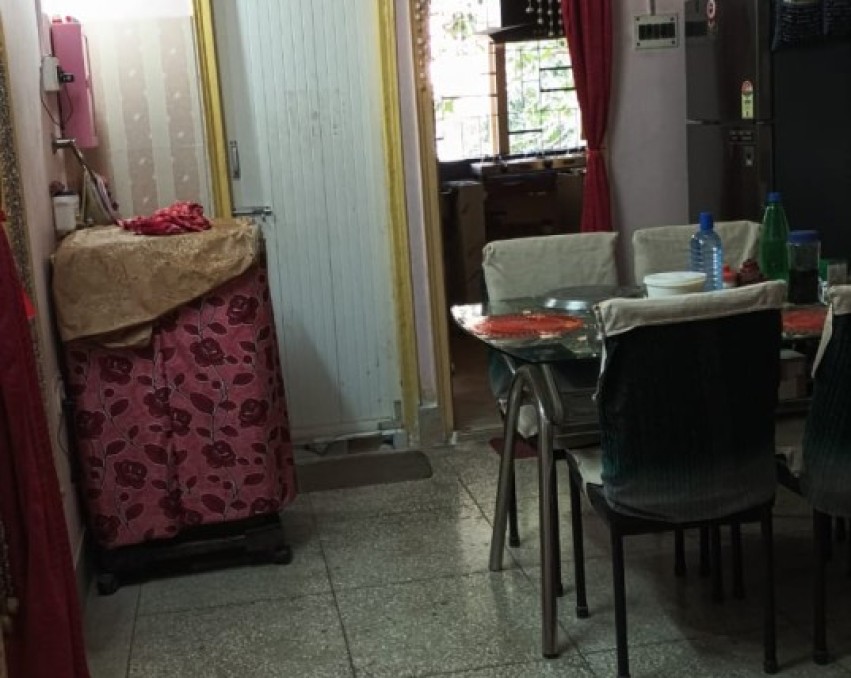 Ready-to-move 2 BHK Apartment with Spacious Balcony for Sale in Dumdum Nagerbazar, Kolkata