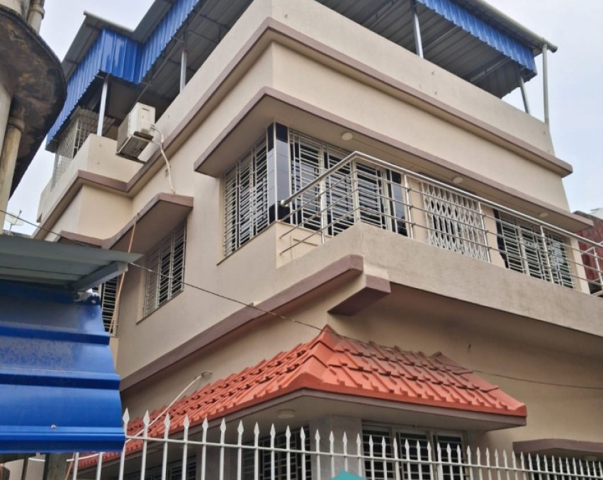 Spacious Ready-to-move G+2 Storied Independent House for Sale in Birati, Kolkata